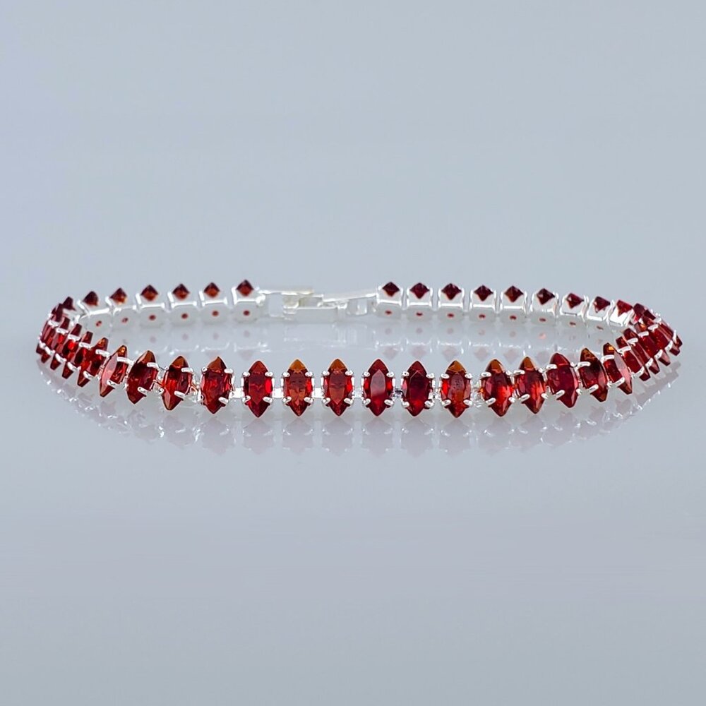 2ct Red Ruby Womens 14K White Gold Oval Gemstone Tennis Bracelet 14 Karat Silver